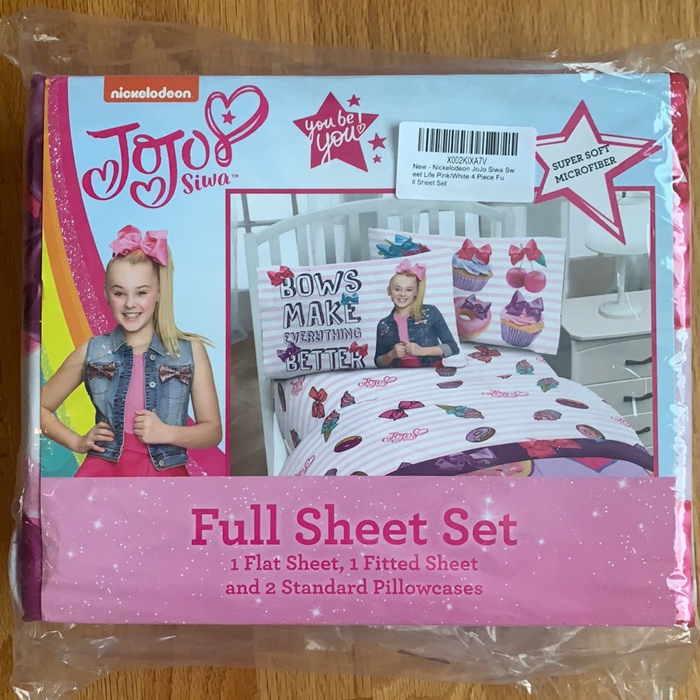 Brand New Still in the original package JoJo Siwa Full Sheet Set!!!